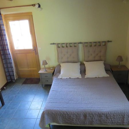 Au Grand Pre Bed & Breakfast Theillay Bagian luar foto