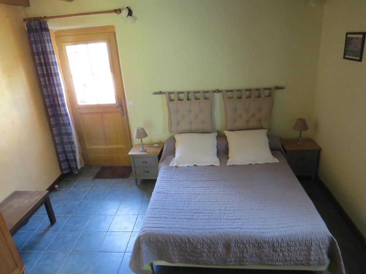 Au Grand Pre Bed & Breakfast Theillay Bagian luar foto